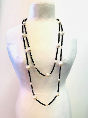 Open image in slideshow, Beaded Pearl and Onyx Crystal Long Necklace
