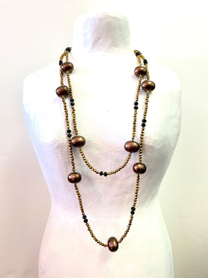 Open image in slideshow, Long Crystal and Pearl Beaded Necklace
